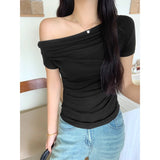 Hottie Black Pure Desire Short-Sleeved T-Shirt Girl 2026 Summer Can Wear Two Waist Thin Words Shoulder-To-Shoulder Small Top