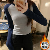 2026 Autumn New Threaded Knitted T-Shirt Women's Design Sense Splicing Short-Sleeved Bottom Shirt Tide