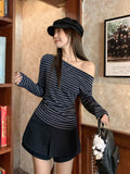 Small Hit-Colored Striped Hottie Closes Waist Long-Sleeved T-Shirt Girl 2026 Autumn Korean Slanted Folded Bottom Top
