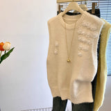 Special Counter Withdraws The Big-Name Shearing Women's Three-Dimensional Flowers Round Knitted Vest In Autumn High-End Feeling Wear Vest