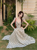 Design Sense Folded Small Flying Sleeves Retro Wave Dress Female Summer Temperament To Close The Waist Thin Seaside Holiday Dress