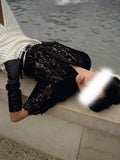 Blogger With The Same Striped Sbutaled Ass Skirt Show Black Hollow Lace Short Sleeves Shoulder Shirt Set