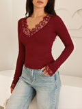 2026 Spring New V-Neck Solid-Color T-Shirt Lace Lace Lace Lace To Receive Waist-Cuff Umbilly Tops