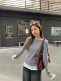 Beautiful Fake Two Lace Splicing Hem Long-Sleeved T-Shirt Girl Spring Folds To Pick Up Thin Inside The Top