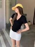 White V-Neck Collar Collar Collar Clavicle Front Shoulder Design Feel Short-Sleeved T-Shirt For Women's 2026 Summer Fish Bones With Thin Skinny Blouse