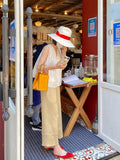 Be Picky And Love To Return Carefully, Clean Up The Goods Do Not Return And Do Not Change The Coat