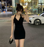 Black Spice Girls Sexy Hanging Neck Sling 2025 Spring Packing Hupe Dress Shown Thin Ntt Design Sense V Collar New