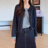 Fake Two Striped Knitted Long Sleeves Spring 2026 New Temperament Design Sense To Reduce The Age Of The Bottom Top Of The Blot