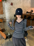 Black And White Striped Hottie V-Neck Long-Sleeved Knitted Shirt Women's Spring New Pure Desire To Put On The Bottom Shirt Top